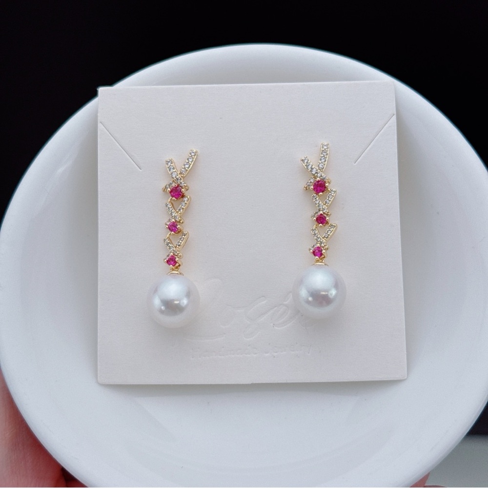 D77 Handmade Freshwater Pearl Earrings